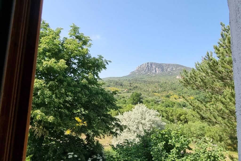 Gite De La Confluence Padern Exterior foto
